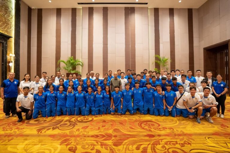 ប្រតិភូ និងអត្តពលិកកម្ពុជាទទួលបានការធ្វើដំណើរតាមយន្ដហោះពិសេសទៅស៊ីហ្គេម