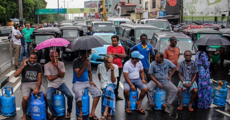 ទីបំផុត ស្រីលង្កា ទទួលបានប្រេង ៩ ម៉ឺនតោនពី រុស្ស៊ី សម្រួលការខ្វះខាត