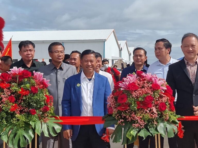 រោងចក្រផលិតកាបូបថ្មីដាក់ឲ្យដំណើរការនៅខេត្តកំពង់ស្ពឺ ដែលបានផ្តល់ឱកាសការងារជាង២០០០កន្លែង