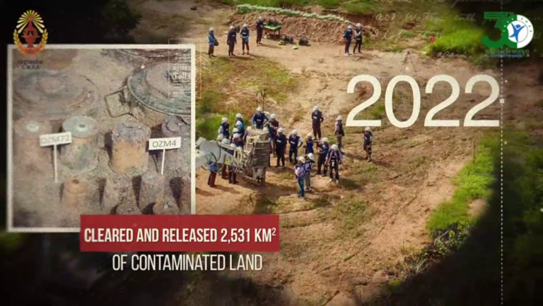 លោក Daniel Craig រំលឹក​ខួប​លើក​ទី ៣០ នៃ​សកម្មភាព​ដោះ​មីន​នៅ​កម្ពុជា